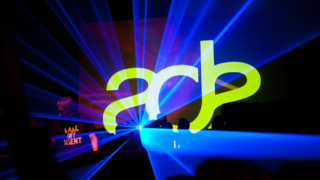 Амстердам горя в пламъците на електронната музика с ADE