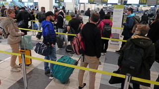 Повечето полети от и до Русия бяха отменени след като