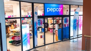 Pepco Group която притежава марките Pepco Poundland и Dealz отчете