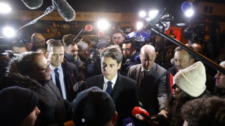 Президентът на Франция Емануел Макрон и новоизбраният министър председател Габриел Атал