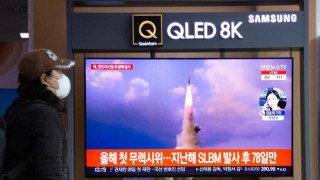 Севернокорейските военни изстреляха две балистични ракети с малък обсег съобщи