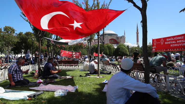 Брутният дълг на Турция към края на август е достигнал