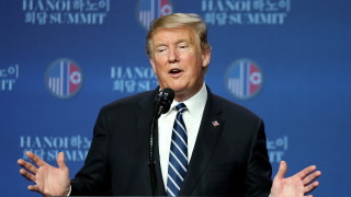 Президентът на Съединените щати Доналд Тръмп дари 100 000 долара