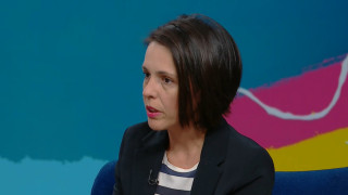 Зам.-кметът Ирина Дакова определи хорото пред Народния театър като провокация