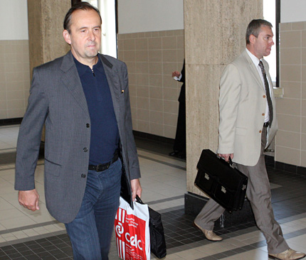 Забавена експертиза отложи с ден дело срещу Топлото