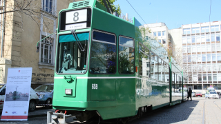 Швейцарски трамваи тръгват по улиците на София