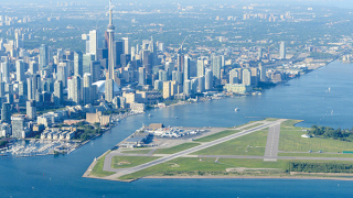Торонто е градът записал най голям скок в цените на жилищата