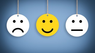 В навечерието на 2023 година обществените очаквания по света са