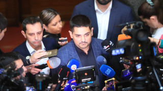 Радостин Василев продължава да получава заплахи