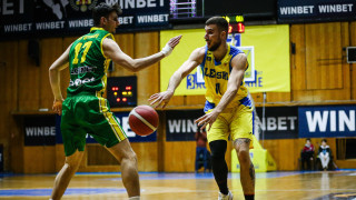 Левски победи със 75 51 25 12 14 10 15 16 21 13 Шумен като