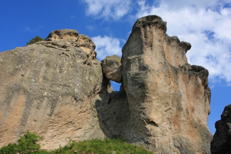 "Червената стена"