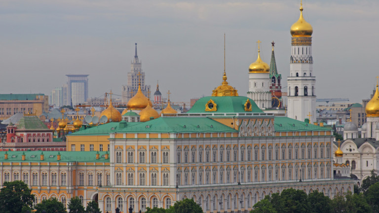 В отговор на санкциите на САЩ: Кремъл отпраща "стотици" американски служители от Русия