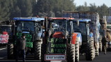  Фермерските блокади във Франция приближават Париж 