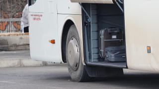Автобус от Бургас за Несебър потегли с 14 годишно момиче