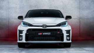 Toyota показа Yaris с най-мощния 3-цилиндров двигател в света (Видео)