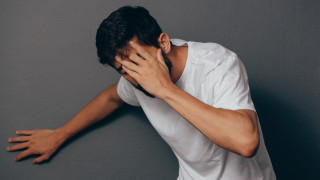 Никога повече Колко пъти сме казвали това докато прегръщаме тоалетна чиния