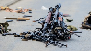 Въоръжени бойци убиха повече от 35 цивилни по време на