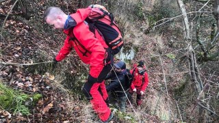 Планински спасители помогнаха на мъж със счупен глезен при дъжд