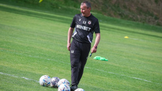 Тобиас Хайнц ще застане на върха на червената атака срещу