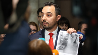 ПП: Димитър Стоянов вреди на военната индустрия