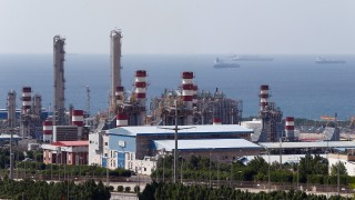 Иран подписа енергийна сделка с френска и китайска компания за $5 млрд.