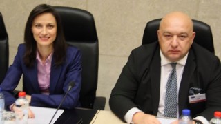 Министър Кралев пожела успех на номинираната за български комисар Мария Габриел