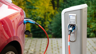 Продажбите на елетромобили в Европа растат Регистрираните нови електрически превозни