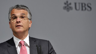 Швейцарската банка UBS изненадващо обяви че отново назначава за изпълнителен