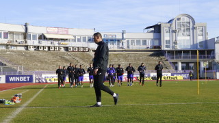 Старши треньорът на Етър Александър Томаш разкри че все още търси