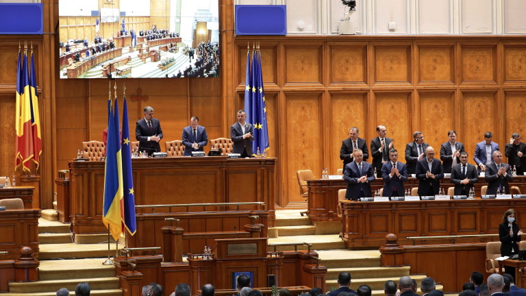 Румъния разпуска парламентарните си групи за приятелство с Русия и Беларус