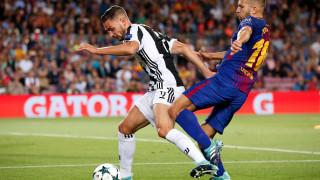 Крайният бранител на Ювентус Матия Де Шилио ще продължи да