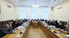 Частният превозвач „Ивкони Експрес“ поема 25% от пътническите жп превози от 13 декември