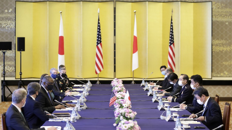 САЩ и Япония в общ фронт срещу дестабилизиращ Китай