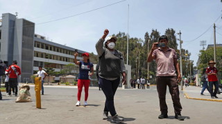 Протестиращите от провинцията се преместиха в крайбрежната столица на Перу