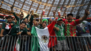 ФИФА погна Мексико, феновете им скандирали обиди срещу гейовете