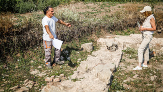 Фандъкова обикаля по разкопки в Софийско