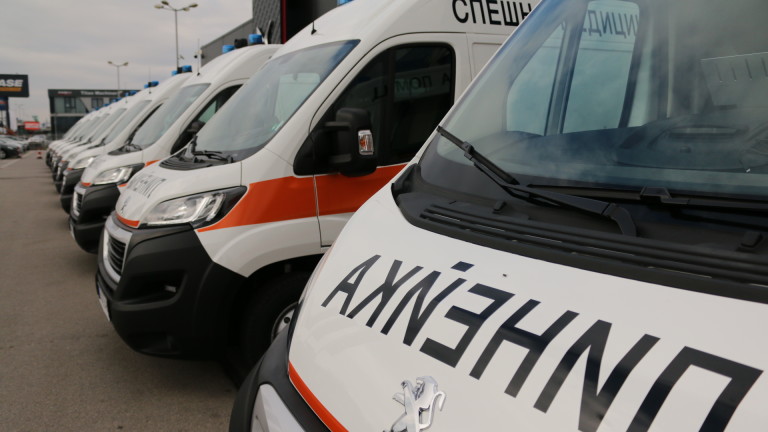 Кацаров обеща 40% увеличение на заплатите на спешните медици