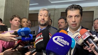 Съпредседателят на парламентарната група на ПП ДБ Христо Иванов предупреди пред