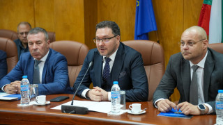 МВР купува 13 400 бодикамери за полицейските служители