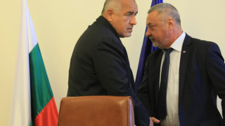 Лидерът на НФСБ Валери Симеонов ще инициира в близките дни