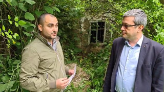 Кандидат депутати от ГЕРБ Александър Иванов и Тома Биков издириха