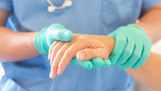 Денят на родилната помощ в България е професионалният празник на