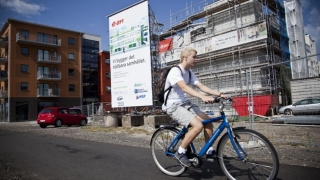 Взрив е избухнал в неделната вечер до офис сграда в