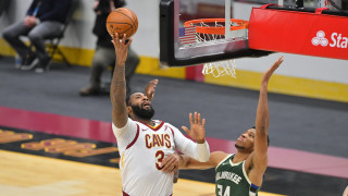 ЛА Лейкърс отговори на Бруклин Нетс с привличането на центъра