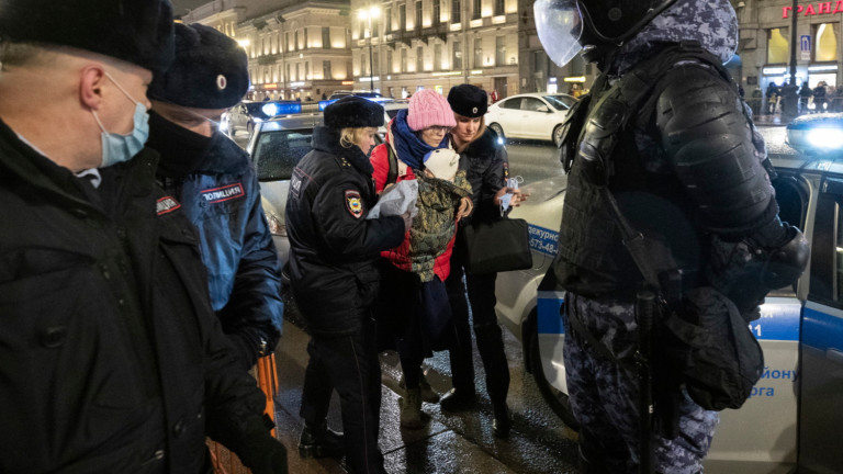 Протестиращи излязоха по улиците в Москва, Санкт Петербург и в