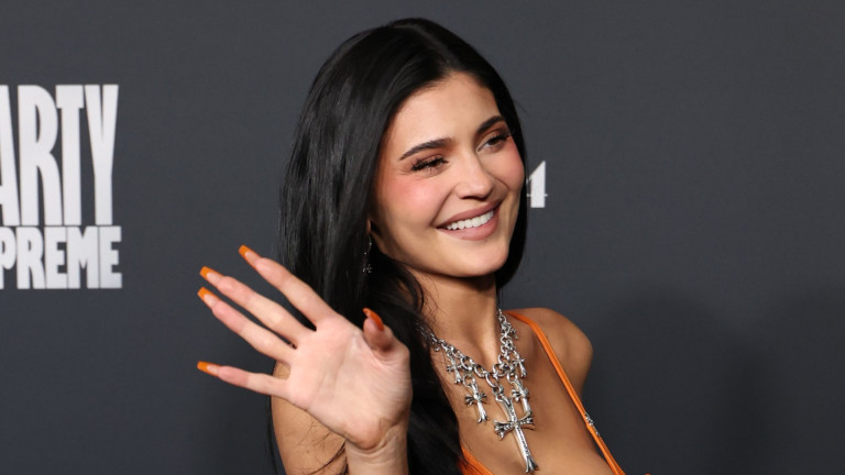 Кайли Дженър в най-провокативната си фотосесия