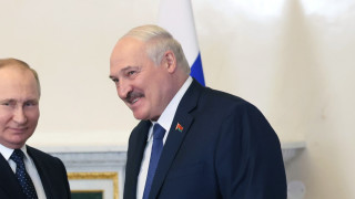 Александър Лукашенко авторитарният лидер на бивша съветска Беларус поздрави Украйна
