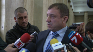 Флоров знае къде е Лара Банева, намекна Ал. Петров