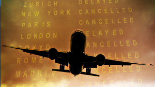 Европейска авиокомпания прекрати всички полети: Какви права имат пътниците?