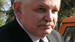 Уволненият шеф на "Гражданска защита" имал спорове с Етем